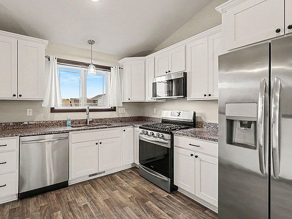 3rd image of 1165 Filkins St