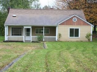 4082 Hattrick Rd, Rootstown, OH 44272