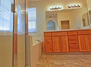 2388 Golden Leaf Ln, Tracy, CA