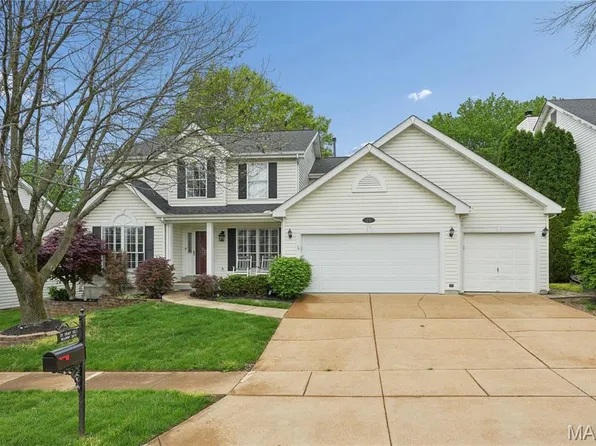 211 Cherry Hills Meadows Dr, Grover, MO 63040