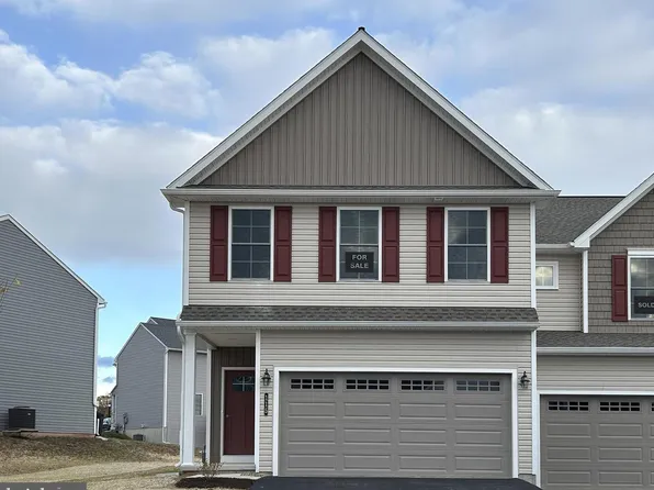 115 Mognolia Dr, Middletown, PA 17057