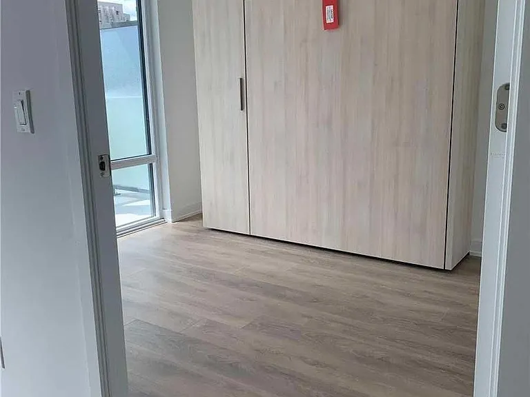 501 Yonge St #1201 — Photo 15