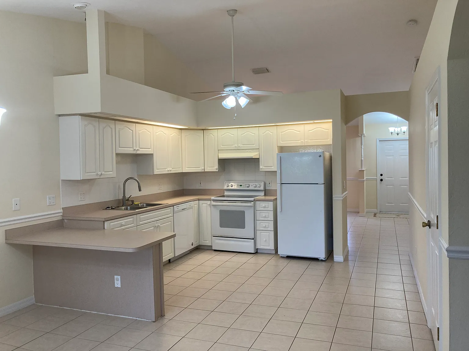 2 bed, 1235 sqft, $1,595 — Photo 3