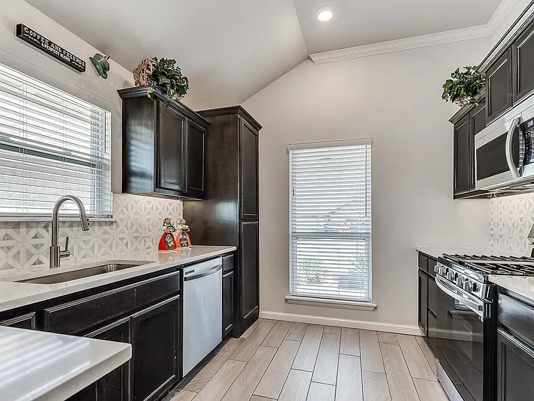 18305 Autumn Grove Dr — Photo 9