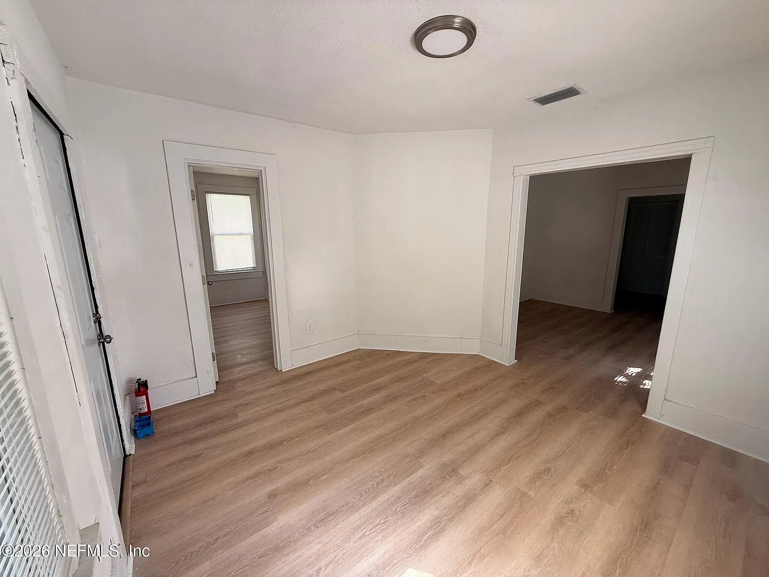 4 bed, 2.0 bath, 1220 sqft, $1,400 — Photo 3