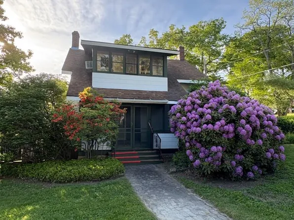 70 Sunrise St, Lanesborough, MA 01237