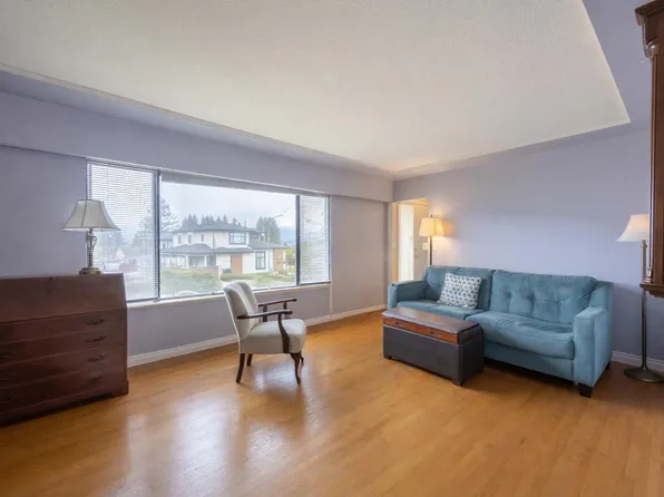 7620 Formby St, Burnaby, BC V5E 2G2