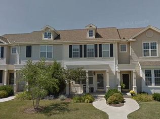 634 Hunter Oaks Blvd, Watertown, WI