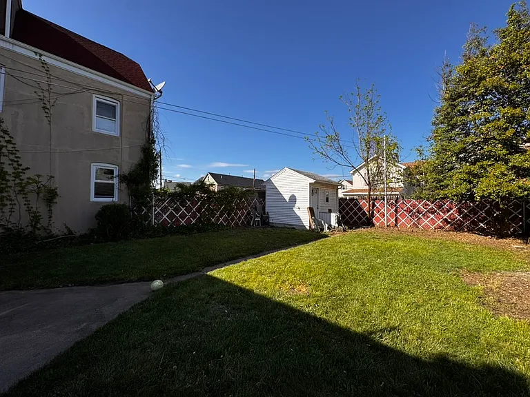 49 Jeffrie Ave — Photo 16