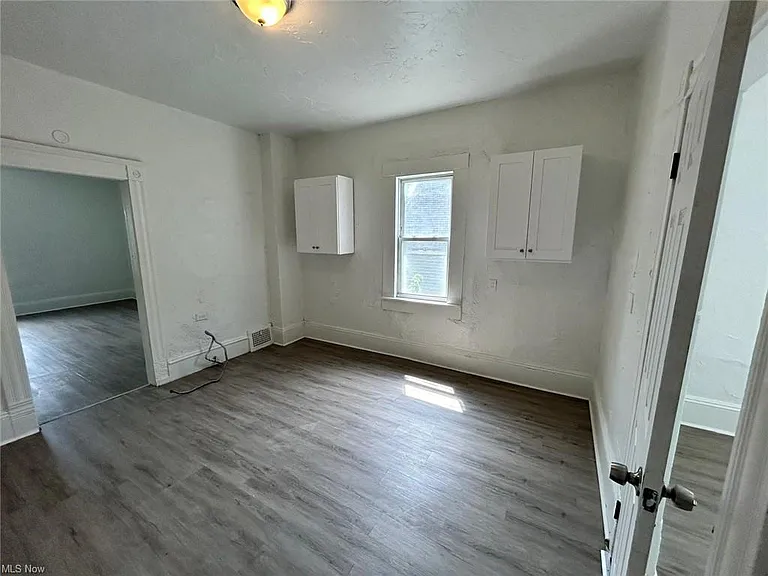 3654 E 53rd St #3 — Photo 5