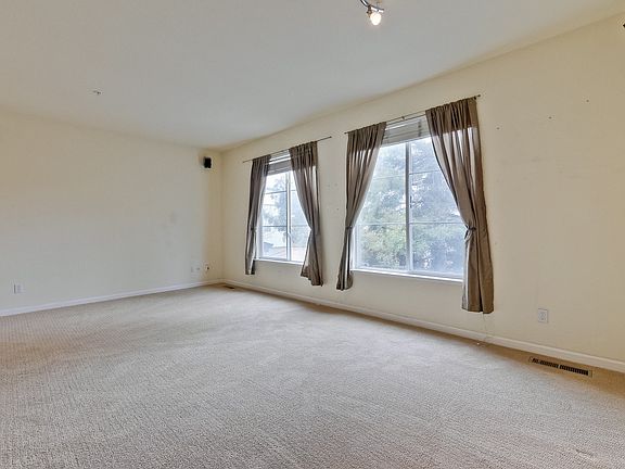 2nd image of 285 Heinlen Ct