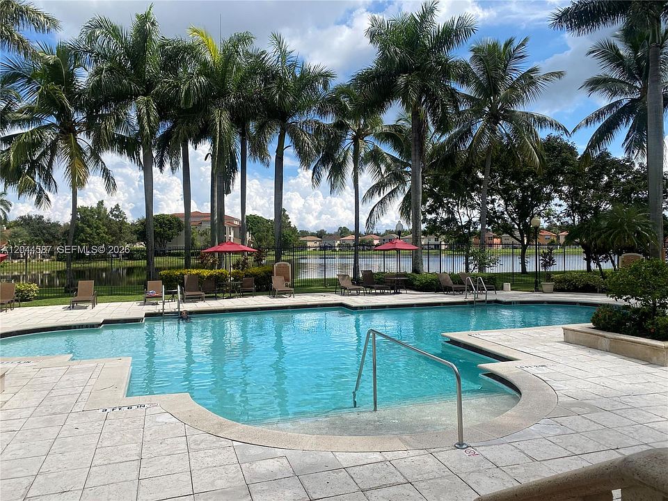 1st image of 4081 San Marino Blvd APT 303