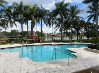 Emerald Isle At Laguna, West Palm Beach, FL 33409