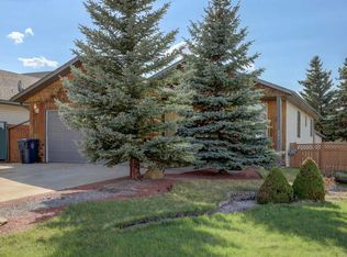 301 E 9th St, Beiseker, AB T0M 0G0