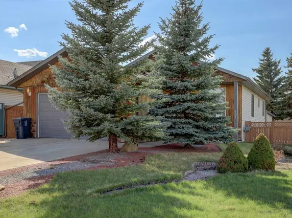 301 E 9th St, Beiseker, AB T0M 0G0