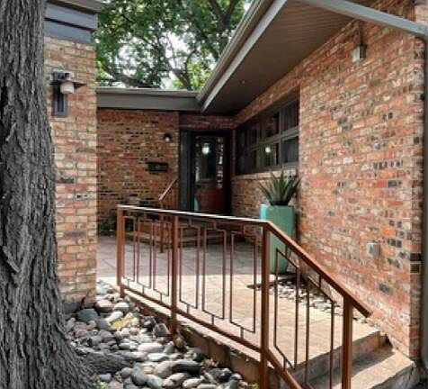 2nd image of 4603 Olsen Blvd