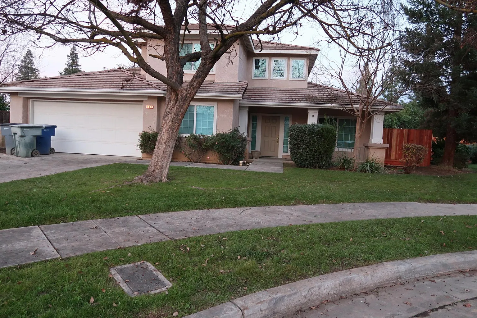 990 E Niles Ave photo 1