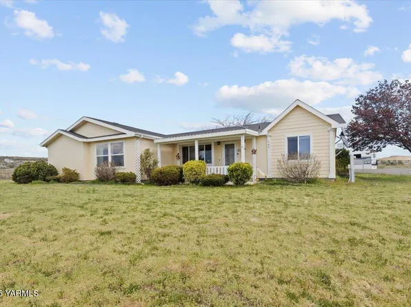 707 Moody Rd, Moxee, WA 98936
