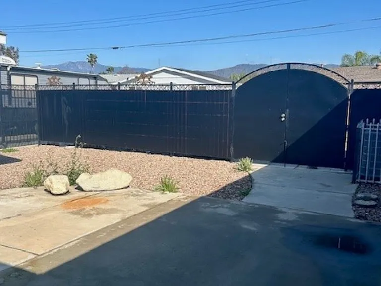 559 E Juanita Ave #A — Photo 8