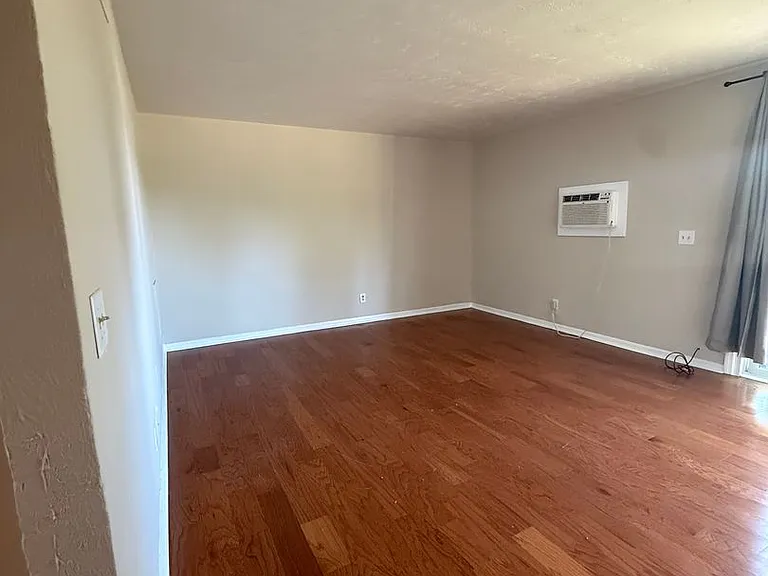 4220 Arrowrock Ave — Photo 5