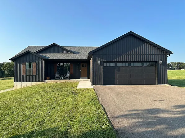 18159 Heritage Dr, Farmington, MO 63640