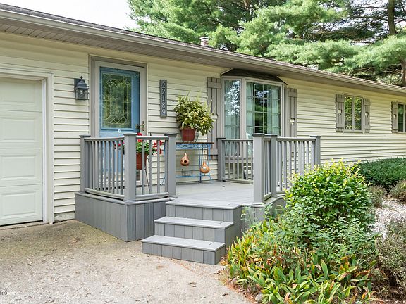 2nd image of 22189 Salisbury Dr