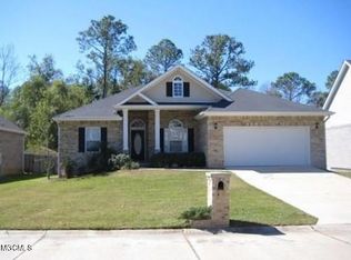 2205 Rue Beaux Chenes, Ocean Springs, MS 39564