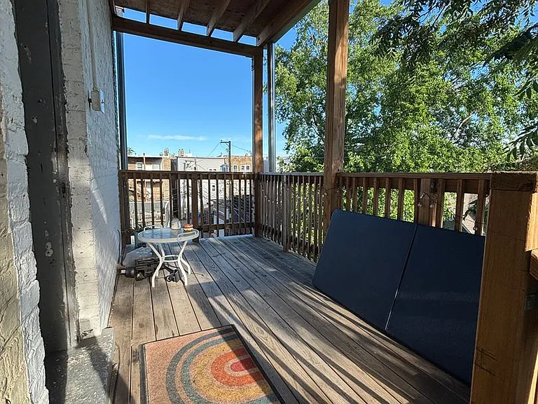 2332 W Charleston St — Photo 6
