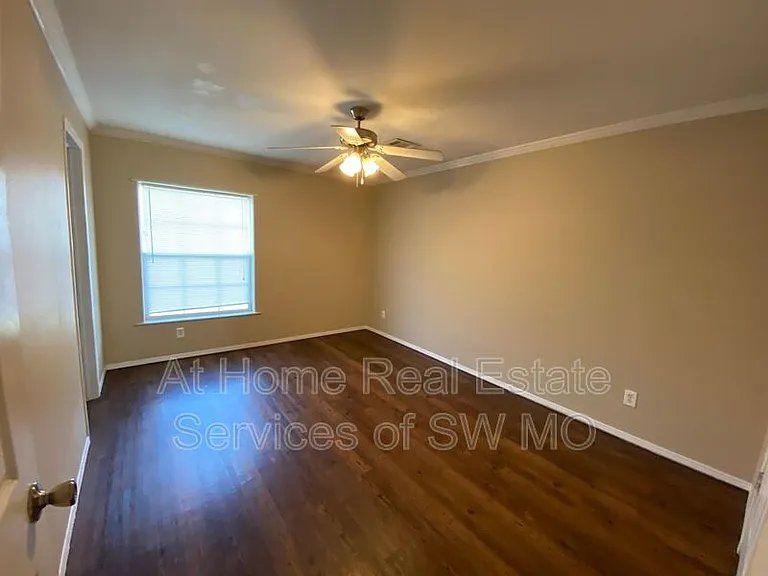 501 W Warren Ave #A — Photo 9