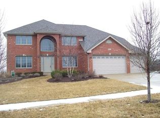 12002 Ashbrook Ln, Mokena, IL 60448