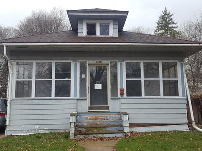 2122 Forest Ave, Lansing, MI, 48910