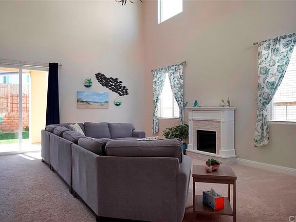 4th image of 4512 Esperanza Dr