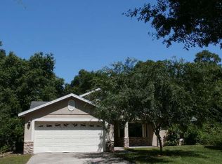 475 Alans Nature Cv, Geneva, FL 32732