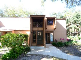 16 Oakmont Ct, Palm Coast, FL 32137