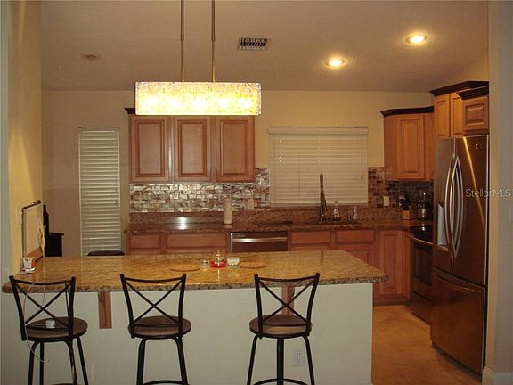 3rd image of 816 Sleepy Ct