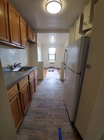1st image of 8929 163rd St