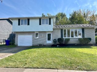 3947 Autumnway Ln, Hamburg, NY 14075