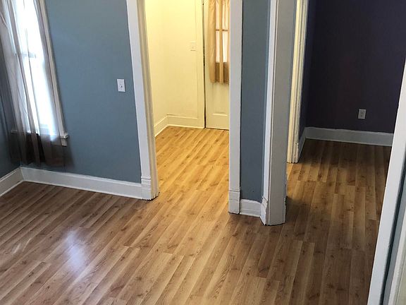 5th image of 1712 N Broadway St