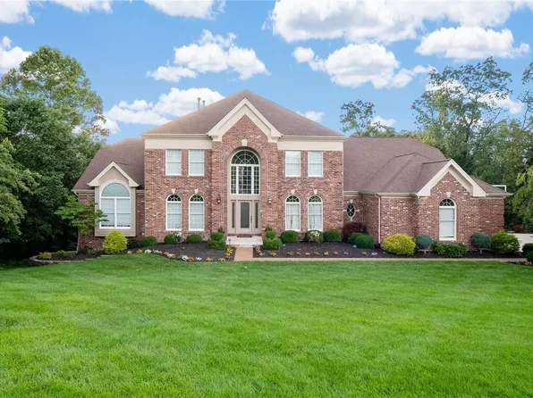 1505 Myrtlewood Ct, Chesterfield, MO 63005