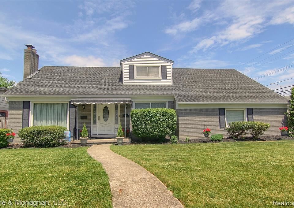 1st image of 854 Woods Ln