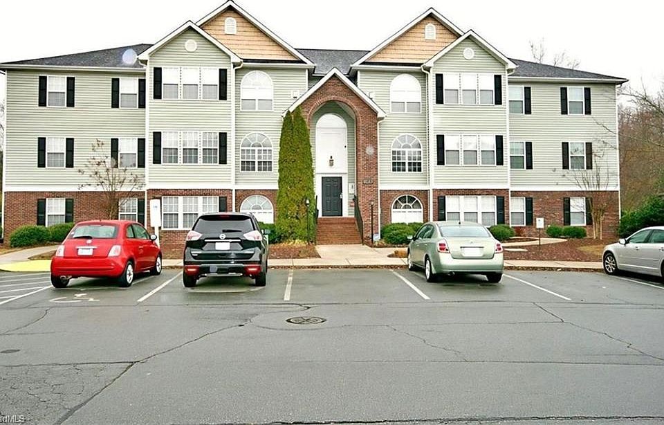 1st image of 1620 Cherry Blossom Ln Unit 103