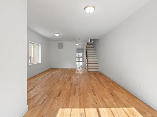 1372 Forest Hill Road image 7 of 26