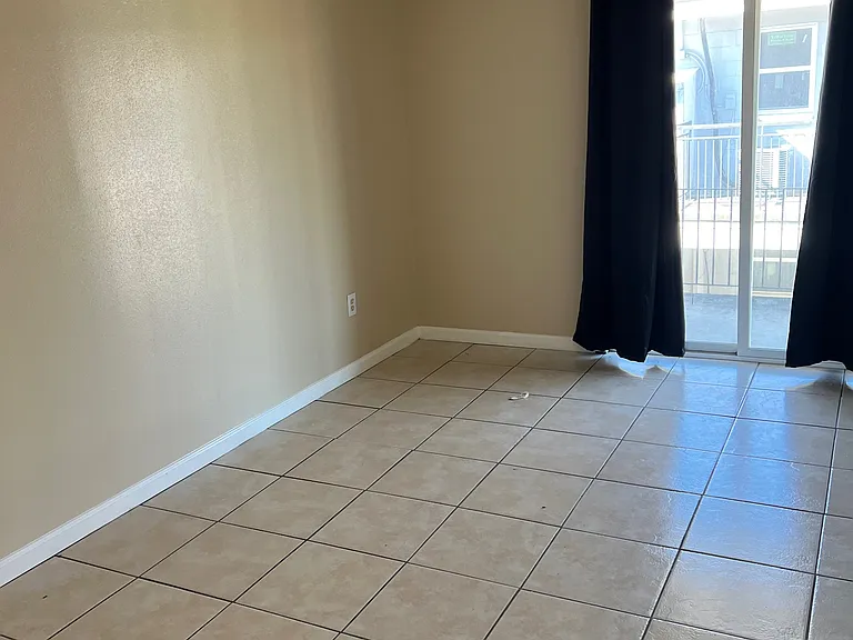 1024 Angela Ave — Photo 7