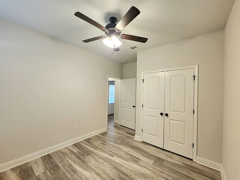 931 Gibson Ct — Photo 36