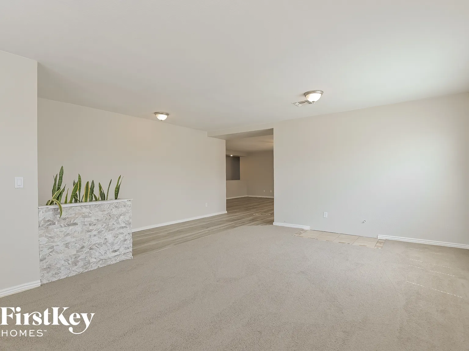 3 bed, 2.0 bath, 1990 sqft, $2,320 — Photo 3