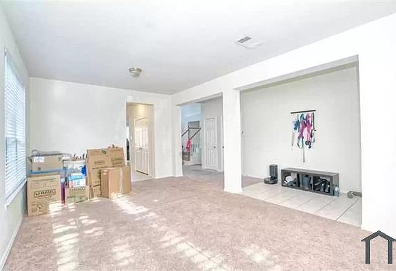 3rd image of 9033 Nightingale Dr