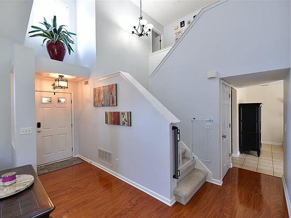 3rd image of 17490 Dalton Ct