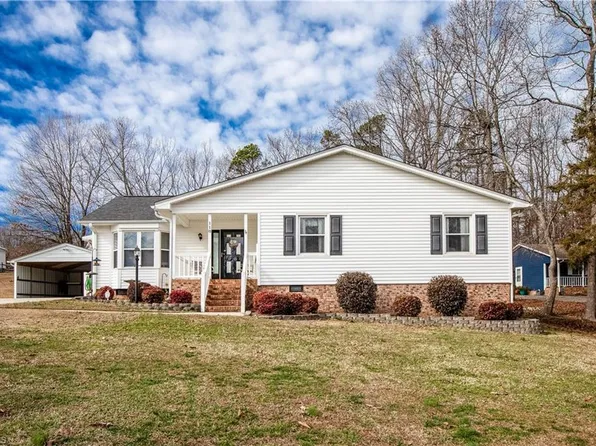 118 Brookhollow Ln, Archdale, NC 27263