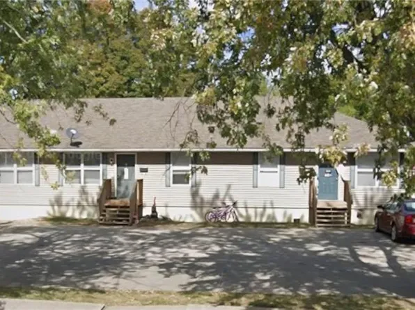 215 W Montgomery St, Odessa, MO 64076