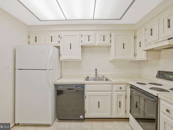 2nd image of 7600 Tremayne Pl APT 102